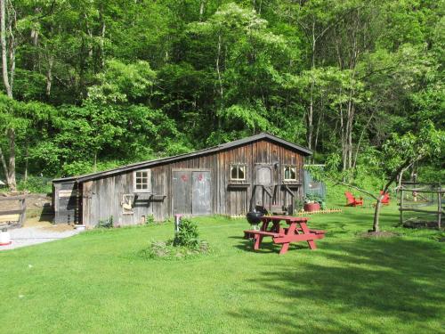 The Renovated Barn at Seneca Rocks