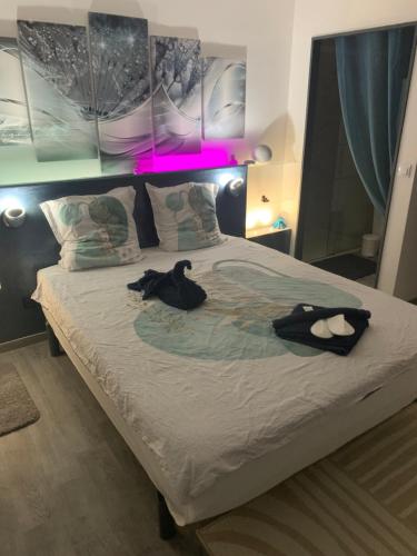 Chambre double dans villa - Accommodation - Saint-Saturnin-lès-Avignon