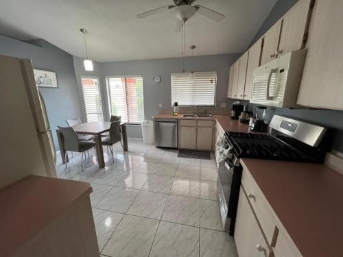 Disney-World Area Orlando U.S.A Favorite Holiday Rentals - image 8