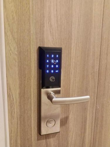 1BR Condotel in S Residences MOA & NAIA Airport - image 4