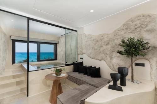 Portara Seaside Luxury Suites