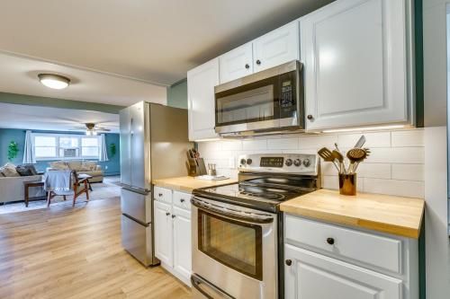 Conveniently Located Old Forge Condo Near Downtown in Old Forge (NY)