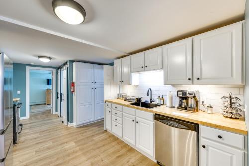 Conveniently Located Old Forge Condo Near Downtown in Old Forge (NY)