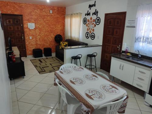 Casa inteira ITANHAÉM Piscina AQUECIDA, Churrasqueira e Wi-fi (Casa inteira ITANHAEM Piscina AQUECIDA, Churrasqueira e Wi-fi) in บัลเนียริโอตูปี