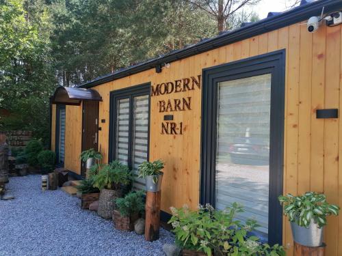 Exterior view of Domek Modern Barn 1 Caloroczny 800m od Park Wodnego Suntago Ranczo Gold Mania