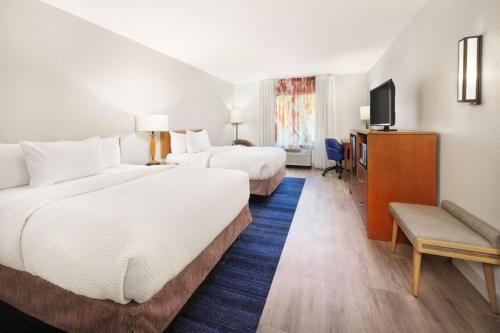 Queen Room with Two Queen Beds