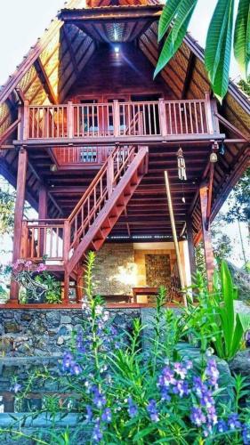 triangle cottage bali