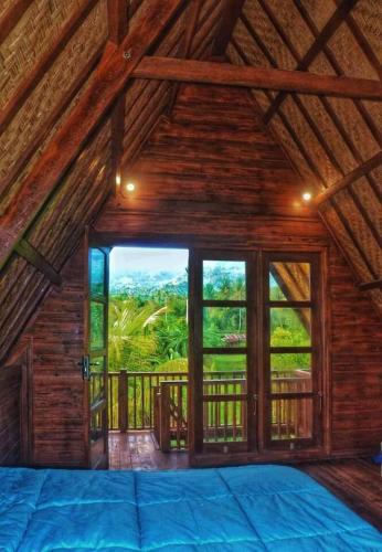 triangle cottage bali