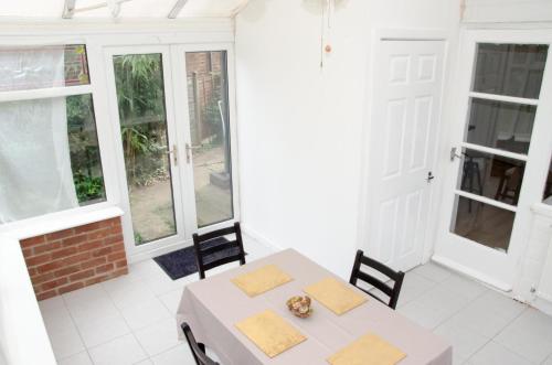 NEW 2BD Detached House in the Heart of Lincoln