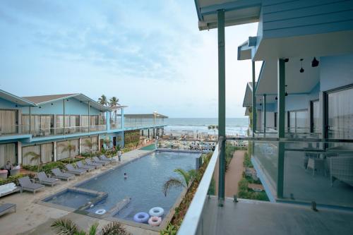 TAN-N-SAND, Morjim