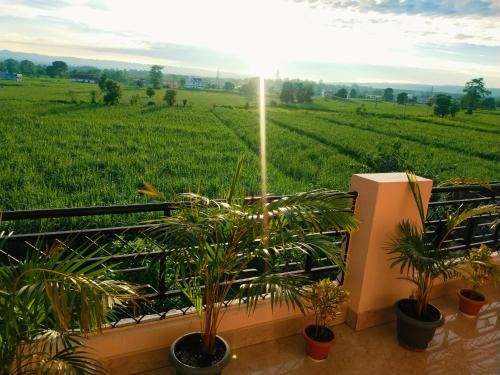 Airport Luxury Nature Valley Homestay