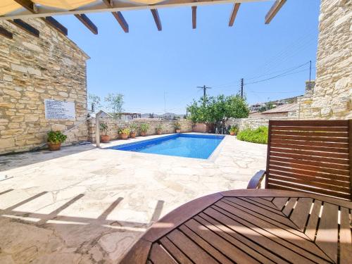 Poolside Escape Studio In Skarinou Village with Pool facilities