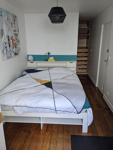 Chambre double chez l'occupant au sein d'un appartement calme et très bien situé - Pension de famille - Paris