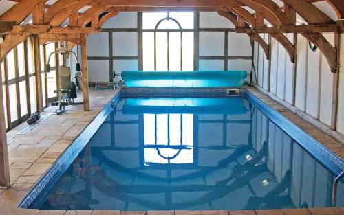 The Shippon Barn with Hot Tub and Private Pool