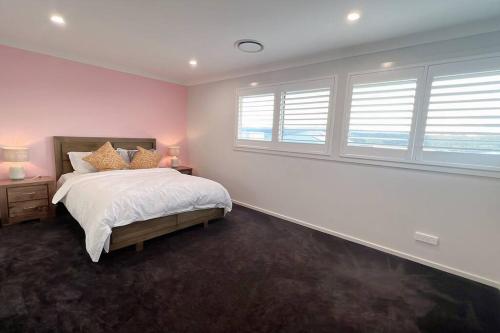 7 Aurora Ave Dunmore in Shellharbour