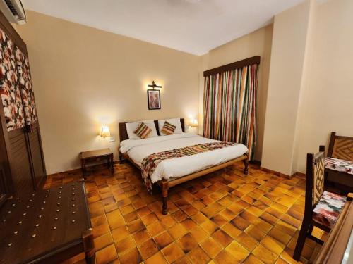 Palace on Ganges Hotel near Durga Templom