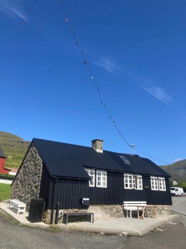 נוף חוץ, Live in the history of Faroe Island in Soldarfjordur