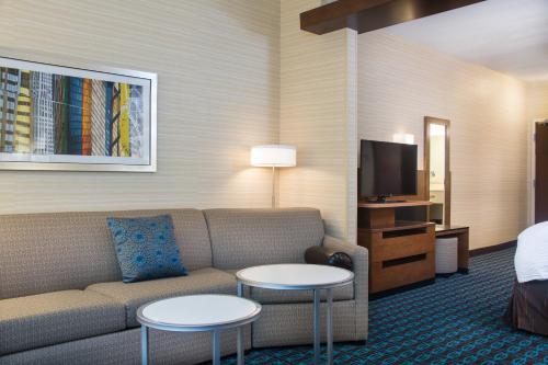 Fairfield Inn & Suites by Marriott Dayton