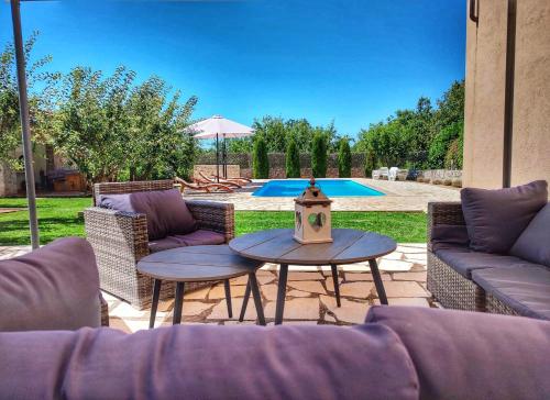 Villa Prima Natura Imotski, private pool in Gornji Vinjani