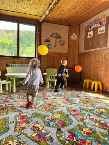 คลับสำหรับเด็ก, Kryvorizka Palanka in มิคูลิชิน