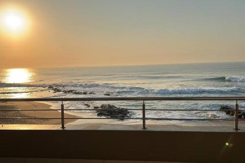 Luxury Apartment on promenade, breaker view