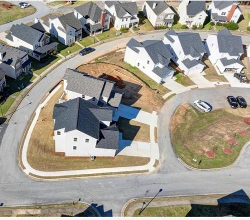Spanking Newly Built Home! Arifem in Atlanta, USA