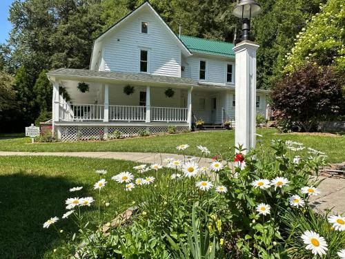 Lovill House Inn - 숙소 외관