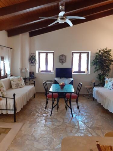 Studio Matina in Omala