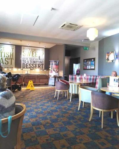 Bee Hive Oaklands - Tap to explore photos