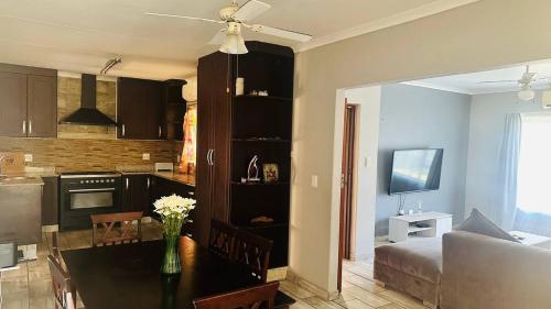 Kuhle's Guest House Kuhle's Guest House