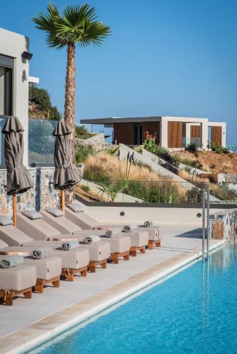 Happy Cretan Suites - image 3