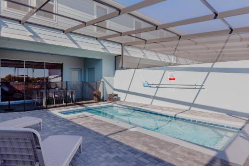 Thematic House with Private PoolGame RoomClubhouse in Davenport, USA