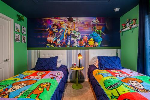 Beautiful Home w Pool SPA Game Room in Resort in Davenport, USA