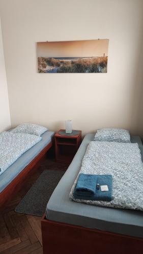 3 twin beds, 1 sofa bed