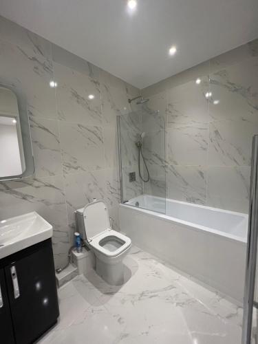 Lovely 1-bedroom flat with Patio, Londres (foto 7)