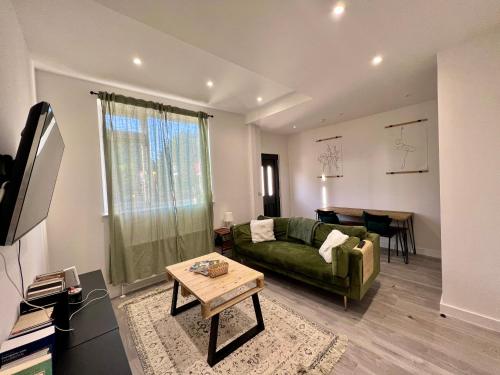Lovely 1-bedroom flat with Patio, Londres (foto 10)