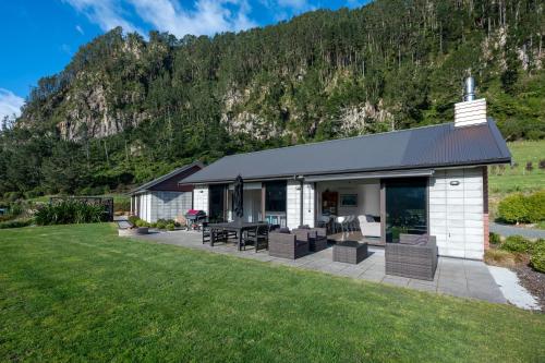 A szálláshely kívülről, Lakehouse Retreat - Whakamaru Holiday Home in Mangakino