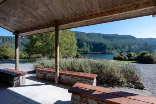 A szálláshely kívülről, Lakehouse Retreat - Whakamaru Holiday Home in Mangakino