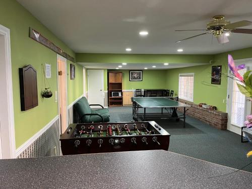 Dalatbnb VIP suite in Surrey, Canada
