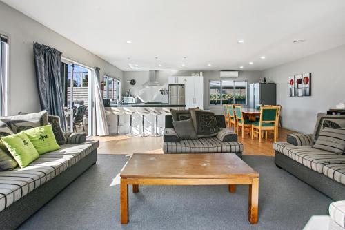 Family Harmony - Waihi Beach Holiday Home