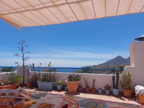 Isleta apartamento con terraza, vistas y WIFI in La Isleta Del Moro