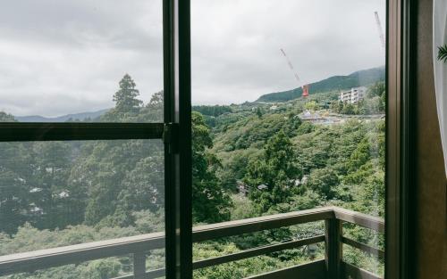 森の中富士山見える部屋202