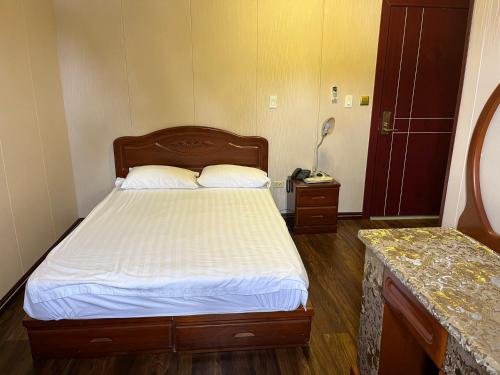 1 double bed