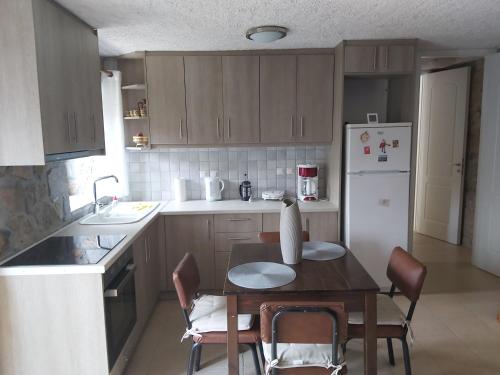 Stymfalia stone house in 史蒂姆法利亞