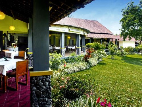 Garden, Margo Utomo Hill View Resort by Tripletree in Kalibaru