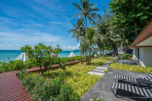 Villa Beach Front image 8