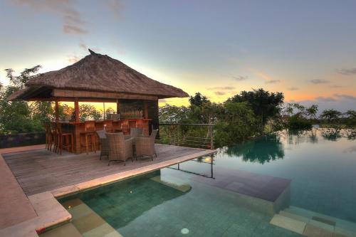 Royal Aventus Villa Uluwatu, Bali