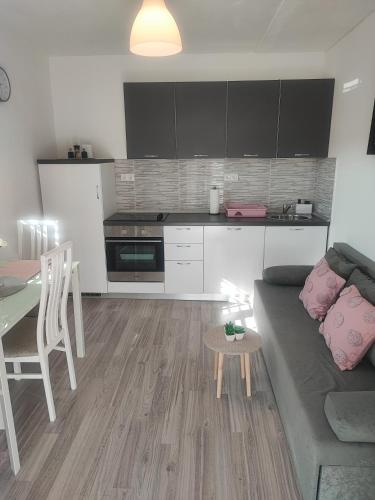 Apartment MARI · Čisla