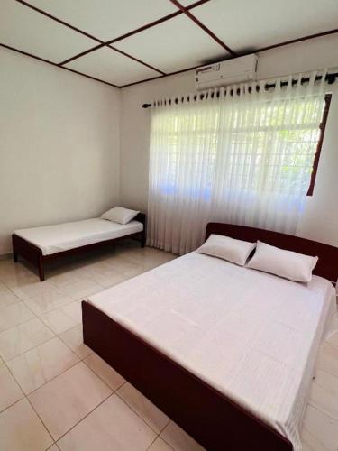 Triple Room image 5