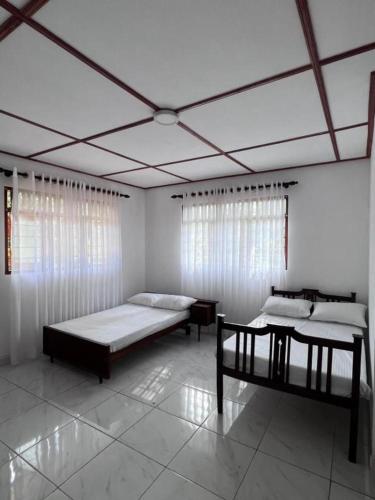 Family Room image 3